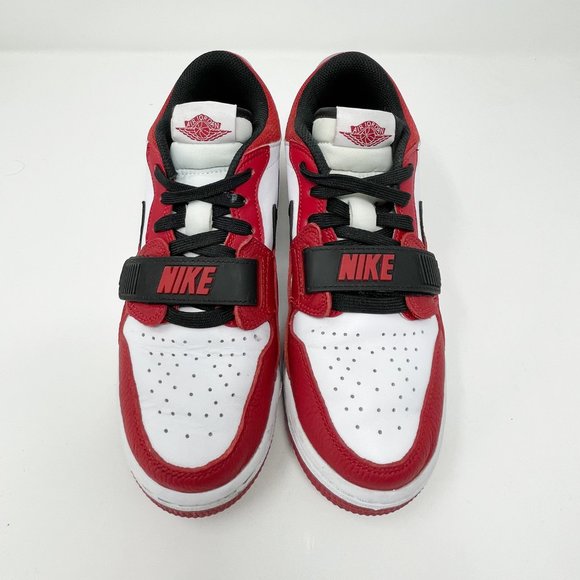 JORDAN LEGACY 312 BOYS (5Y) - Picture 2 of 8